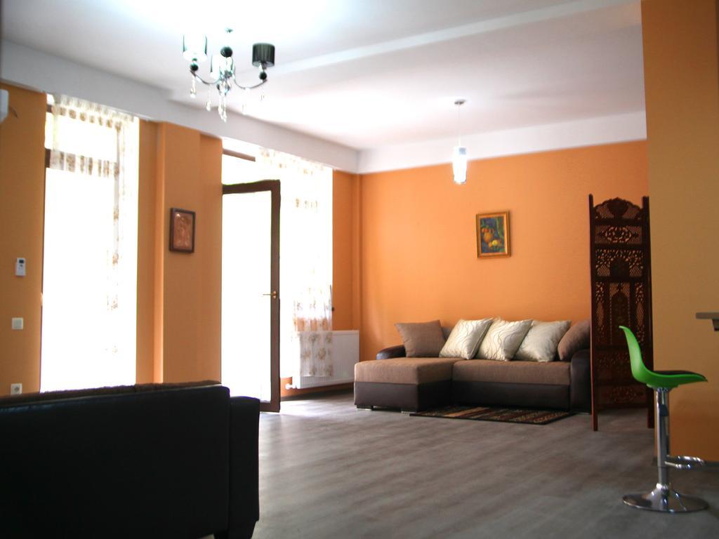 Apartment On Saadi Str Old Tbilisi Exterior foto